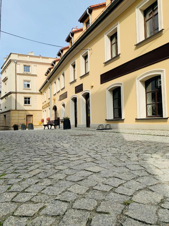 Dwupietrowy Apartament W Centrum Miasta Z Darmowym Miejscem Parkingowym Pod Zlotym Lwem VIII Клодзко Экстерьер фото