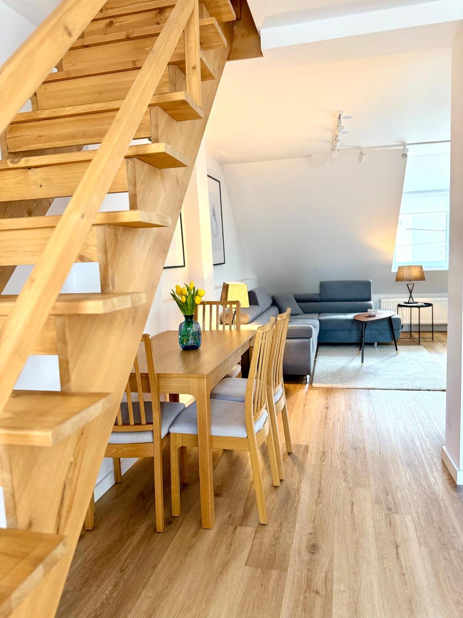 Dwupietrowy Apartament W Centrum Miasta Z Darmowym Miejscem Parkingowym Pod Zlotym Lwem VIII Клодзко Экстерьер фото